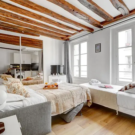 Bnbnova - Le Marais Republique * Paris