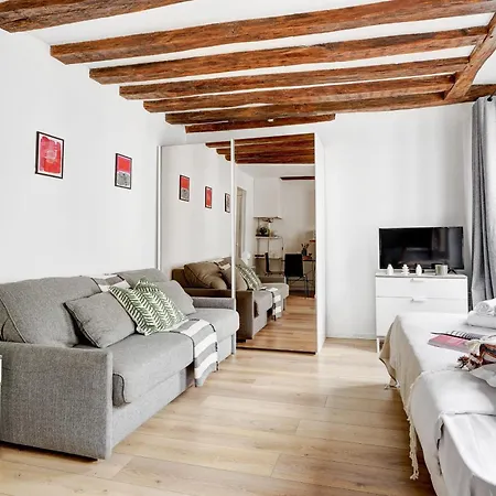 Bnbnova - Le Marais Republique Lejlighed