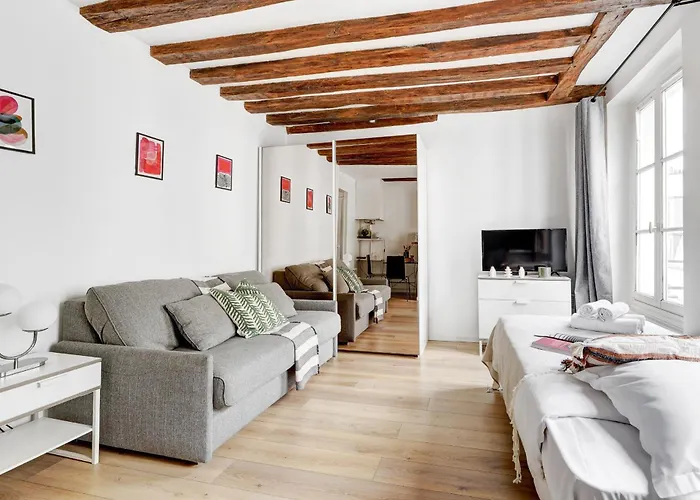 Bnbnova - Le Marais Republique Apartment