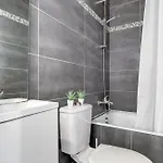 Appartement Bnbnova - Le Marais Republique Parijs
