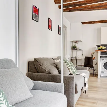 Bnbnova - Le Marais Republique