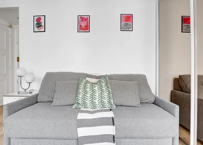 Bnbnova - Le Marais Republique Апартаменты