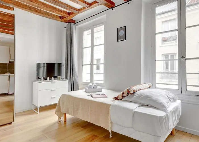 Bnbnova - Le Marais Republique Апартаменты *