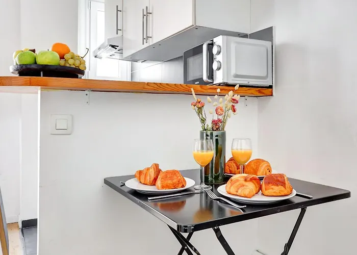 Bnbnova - Le Marais Republique * Париж